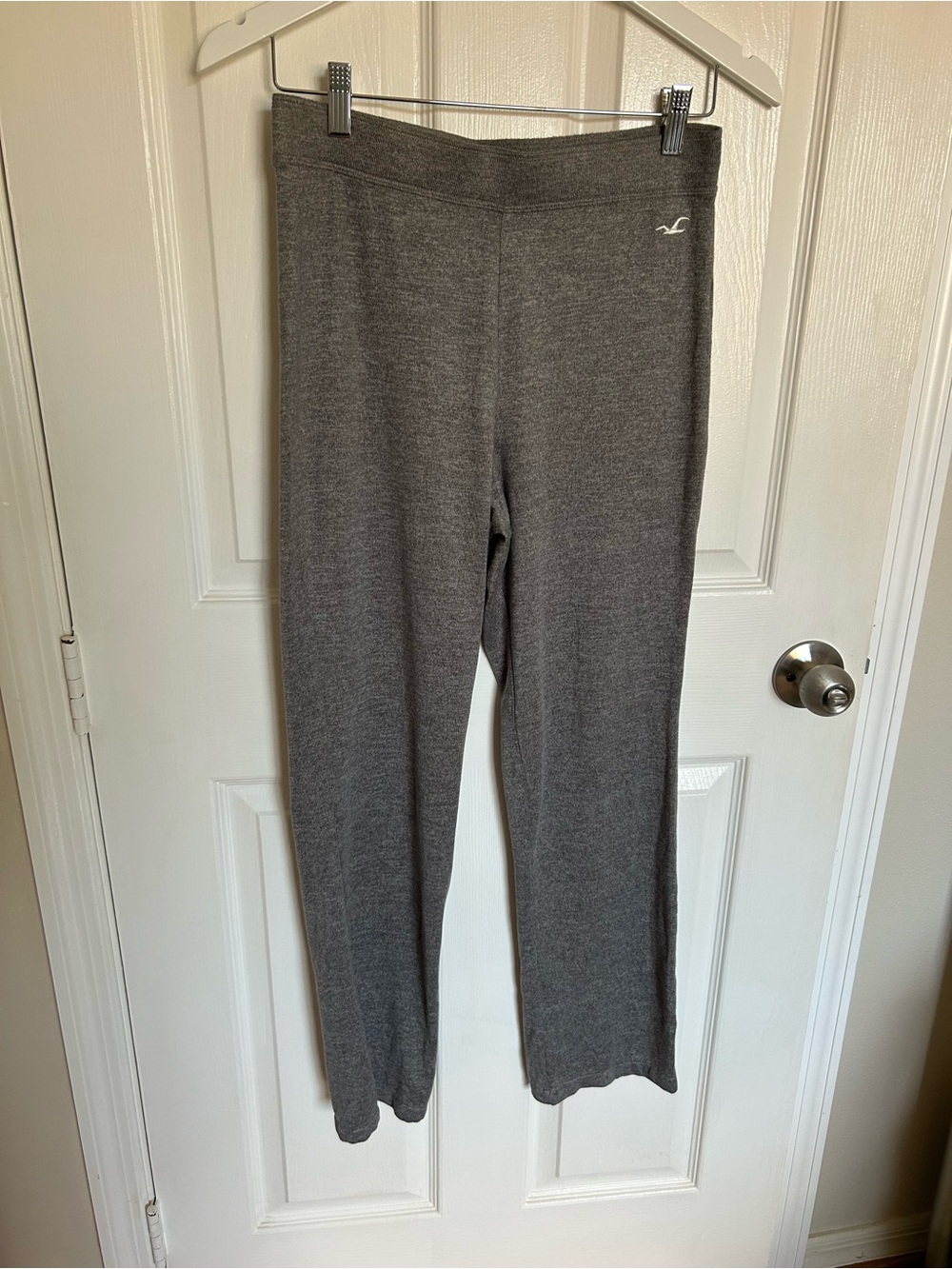 Hollister Gray Women’s Knit Leggings with Subtle Logo